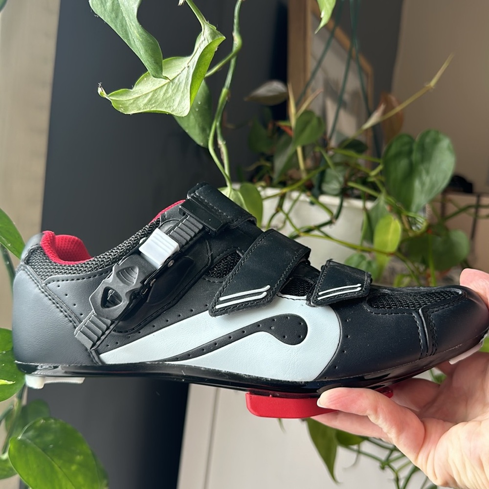 PELOTON Women’s Cycling Shoe size 39